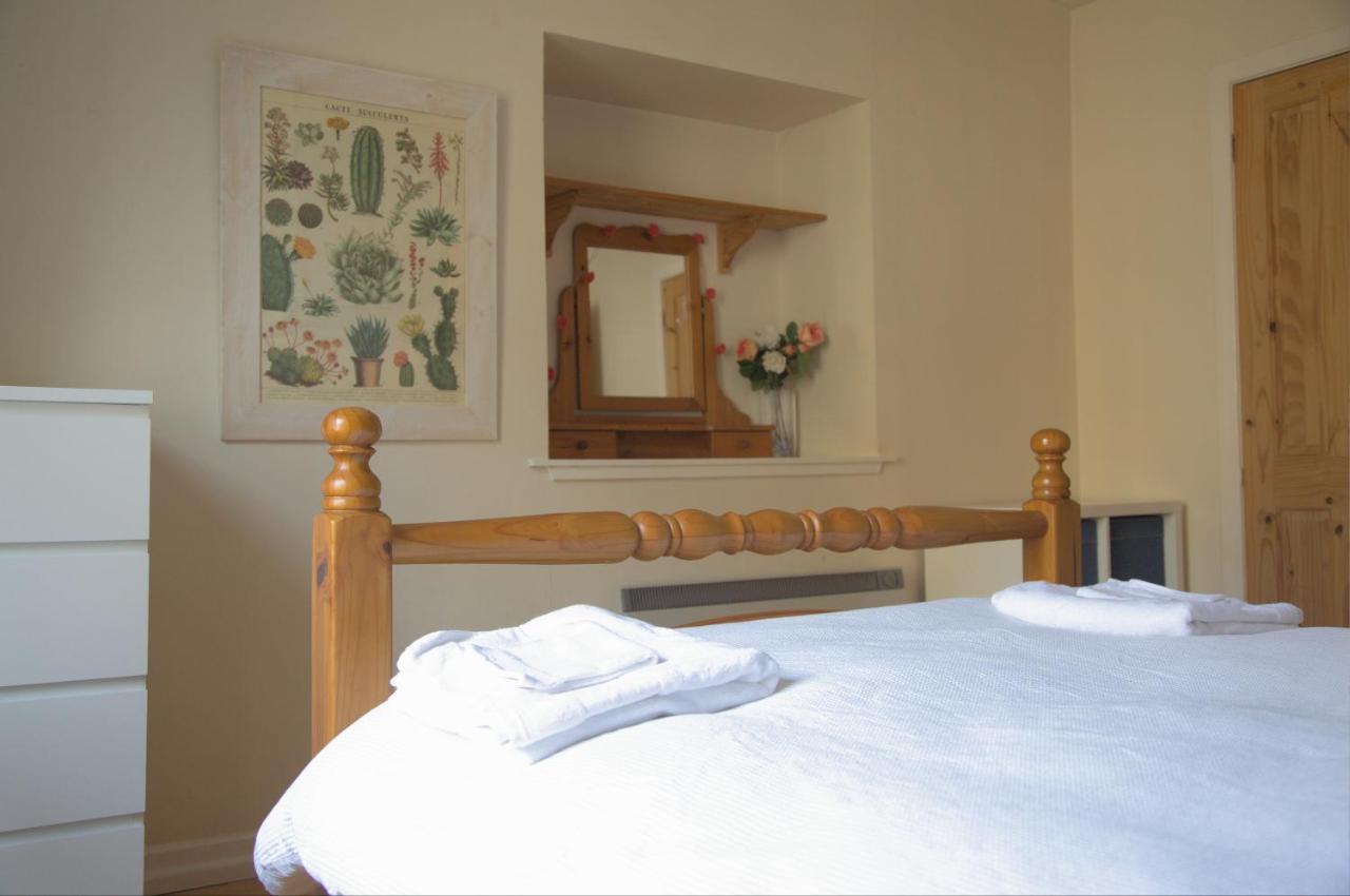Cosy N Comfy Flat In Historic Heart Of Edinburgh Leilighet Eksteriør bilde